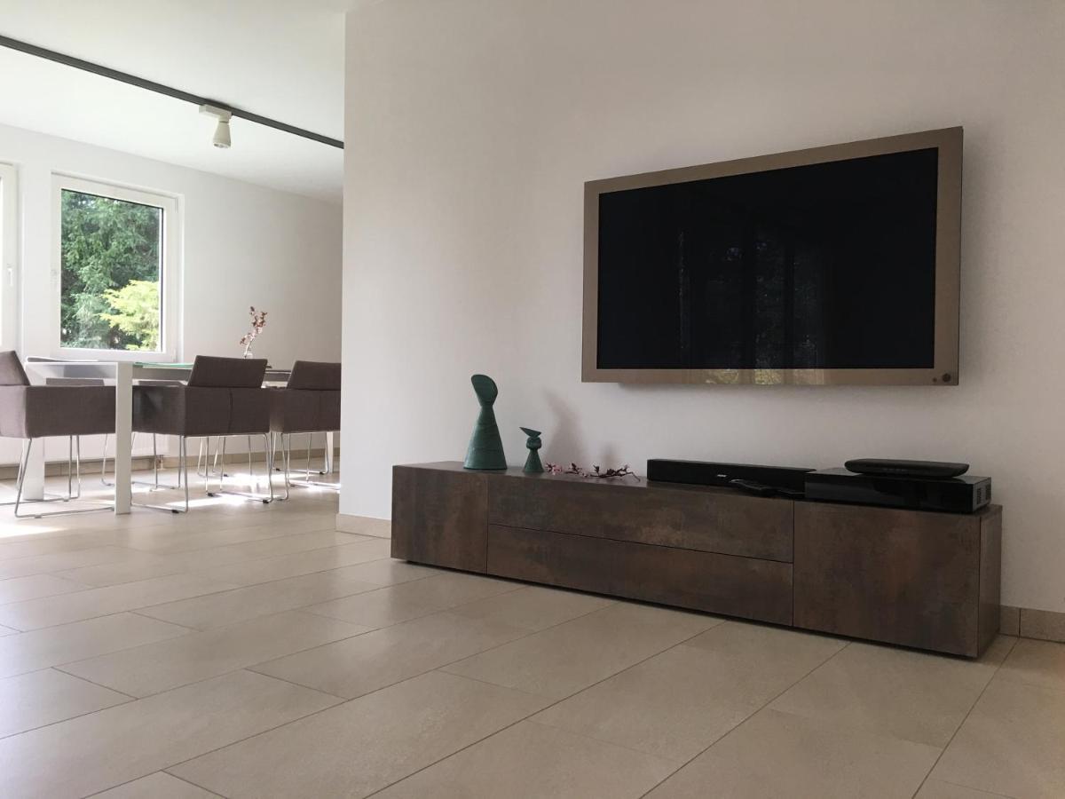 Komplettes Ferienhaus Potsdam Berlin Gaestehaus In Seenaehe 95Qm2 Monteurzimmer Екстериор снимка